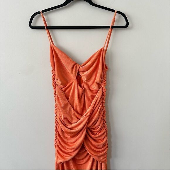 Johansen-Naomi Gown -> Johansen-Naomi Gown - Picture 5 of 16